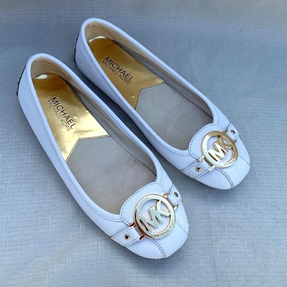 Michael Kors Fulton Flats Mocassin Shoes Size 5.5 Womens Ivory/Cream/Off White
